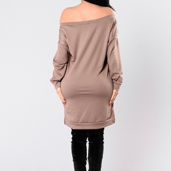 Off Shoulder Sweater Tunic - Picture 4 of 4